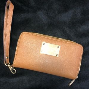 Michael Kors Clutch